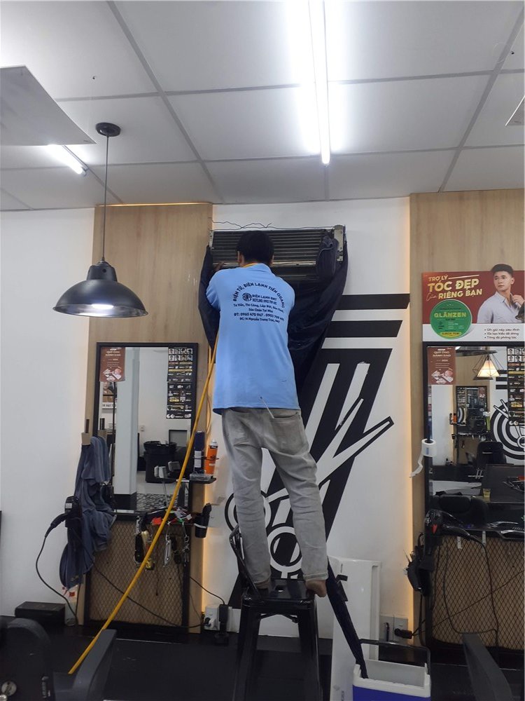 Vệ sinh máy lạnh 1HP